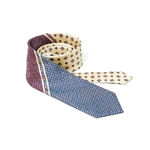 Made in a group order for the Korean government&#039;s symbol taegeuk silk tie